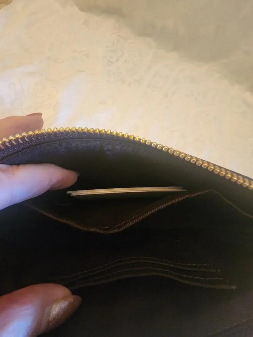 NWT COACH LARGE WRISTLET EMBOSSED BLK PATENT LEATHER TRIMED BRN LEATHER
